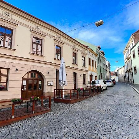 Penzion U Radnice , Byt 5 Znojmo Buitenkant foto
